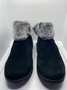 Khombu Jessica Black Suede Ankle Boots 8M Faux Fur All-Weather Heritage Outdoor
